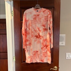 Old Navy Tie-Dye Tunic in Coral and White